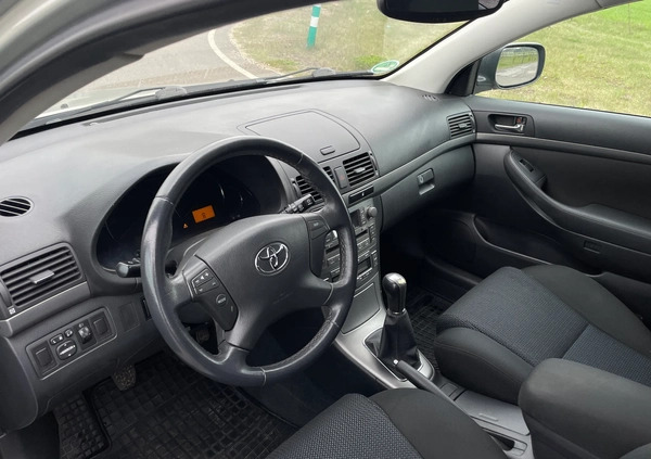 Toyota Avensis cena 19900 przebieg: 208000, rok produkcji 2008 z Nidzica małe 352